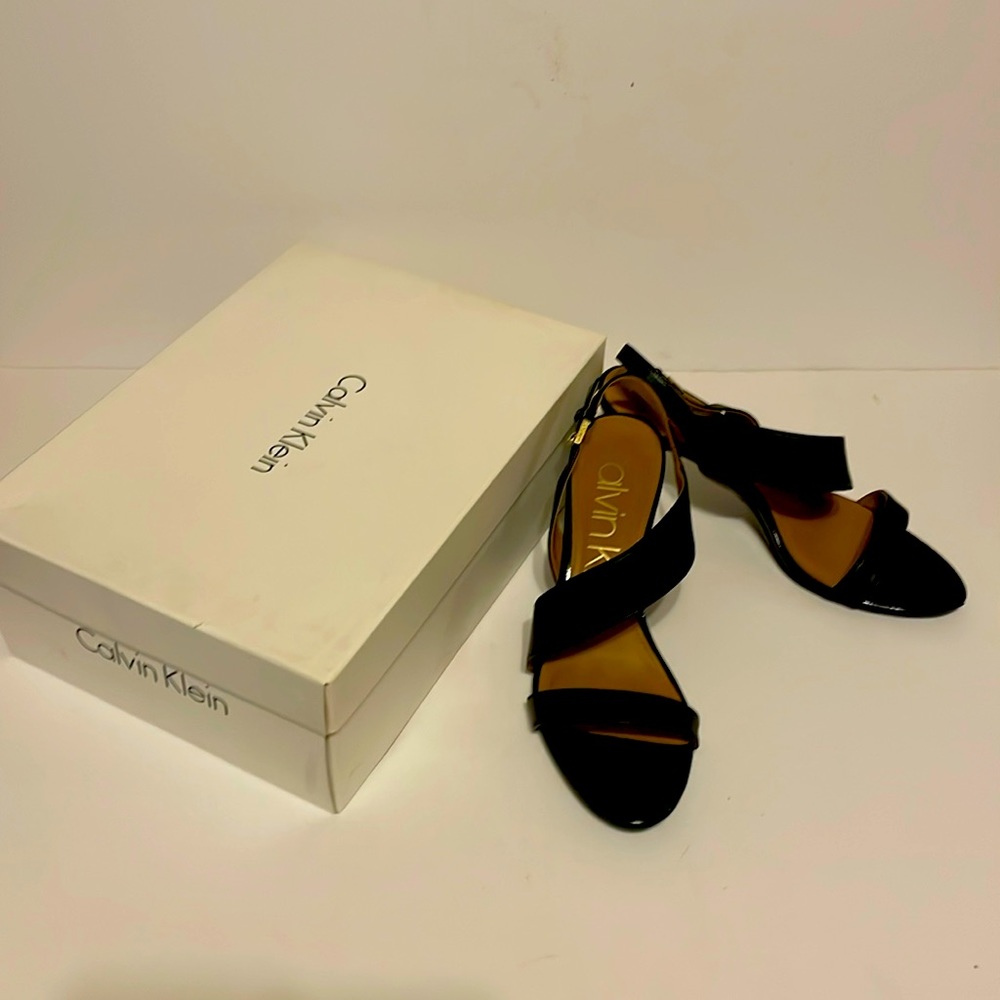 Calvin Klein size 8.5 in good shape